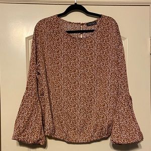 Gorgeous NWOT brown/white blouse
